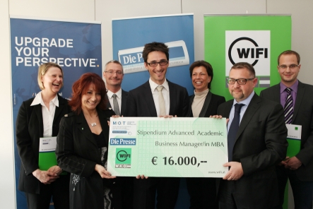 Stipendium-Übergabe 